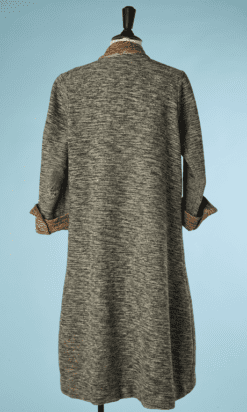 1920-en-lainage-gris-et-parement-marron-01