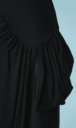 B4932-Robe-longue-1940-en-crepe-noir-hanches-drapees-boutons-col-T36-01