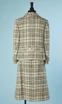 B5210-Tailleur-couture-Chanel-en-tweed-1970-t38-001