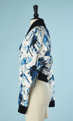 B5216-Blouson-Jean-Paul-Gaultier-coton-blanc-imprime-bleu-et-noir-t38-001.