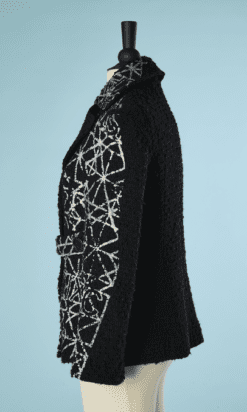B5236-Veste-Christian-Lacroix-en-laine-bouclette-noire-et-croisillons-blancs-t40-001