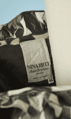 B5294-Robe-bustier-Nina-Ricci-en-taffetas-de-soie-blanche-et-grise-t42