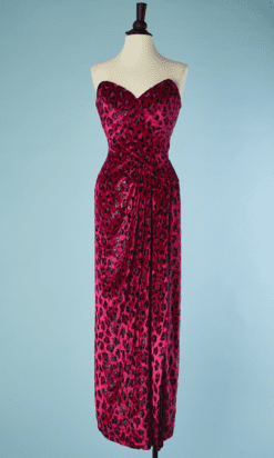 B5741-Robe-bustier-en-velours-fuschia-Jacquard-panthere-lurex-noir-T38-01