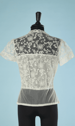 B5794-Chemisier-1960-en-nylon-blanc-brode-T40-001