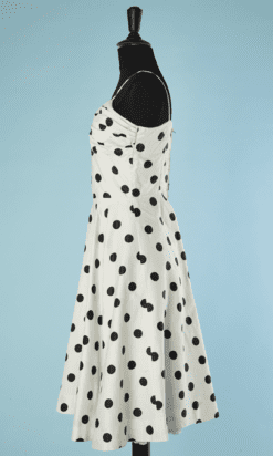 B5824-Robe-bustier-1950-en-coton-blanc-pois-noirs-T36-01