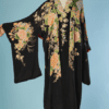 Kimono 1930 en soie noire imprimé fleurs multicolore