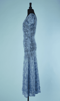 B5906-Robe-longue-1930-en-tulle-et-laine-crochete-bleu-T36-01
