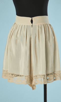 B5910-Culotte-en-soie-ivoire-bas-en-dentelle-beige-T40-42