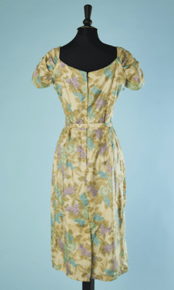B5916-Robe-195060-en-soie-beige-jacquard-fleurs-mauve-turquoise-vert-T38-01