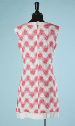 B5580-Robe-1960-en-guipure-de-fleurs-roses-et-blanches-doublure-blanche-t40-42-002