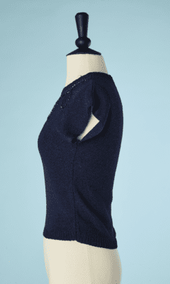 B5617-Pull-1940-50-en-maille-marine-manches-courtes-encolure-brode-de-perles-t34-36-001