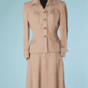 B6416-Tailleur-en-lainage-vieux-rose-surpiqures-aux-poches-T38-001.