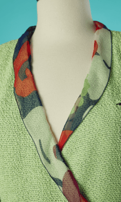 Alternative view of Tailleur Chanel vert d'eau et couleurs