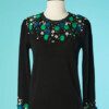 B6707-Pull-Christian-Lacroix-en-laine-noire-brode-couleurs-t40