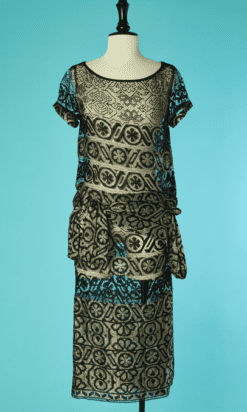Alternative view of Robe 1920 Marthe Leblanc en dentelle noire et or