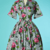 B6898-Robe-1950-en-coton-gris-imprime-de-roses-roses-et-feuillages-verts-t40-42-001
