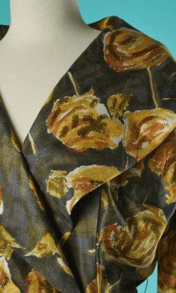Alternative view of Robe cocktail 1950 en soie imprimé automnale