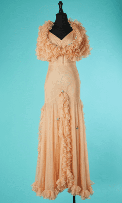 B7302-Robe-longue-1930-en-tulle-rose-peche-rococo-et-bolero-a-froufrous-t34-36