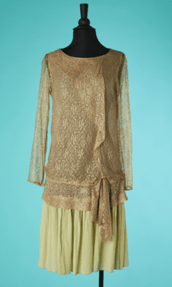 B7312-Robe-1925-en-dentelle-beige-bas-de-Robe-plisse-vert-t40