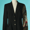 B7868-Veste-Christian-Lacroix-en-lainage-noir-manche-brodee-multicolore-t42-01