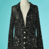 B7903-Veste-Chanel-en-tricot-noir-paillete-argent-t40-01