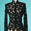 B7940-Chemisier-att-a-Chanel-en-dentelle-noir-t38-01