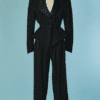 B9251-Tailleur-pantalon-Thierry-Mugler-en-lainage-et-satin-noir-t38-01