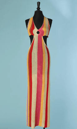 B9306-Robe-longue-en-laine-crochetee-rayee-jaune-orange-rose-dos-nu-t38-01