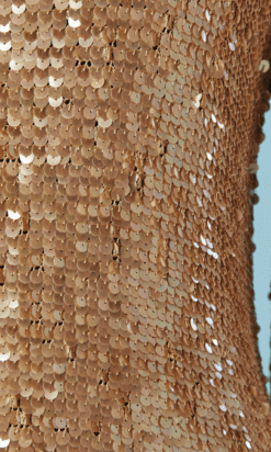 Alternative view of Long pull Gianfranco Ferre en maille cousue de paillettes or (Copie)