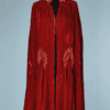 B1207-Cape-en-velours-de-soie-rouge-1925-brode-de-fils-de-soie-col-en-tulle-01
