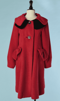 B8948-Manteau-1950-en-mohair-rose-et-velours-noir-t42-01