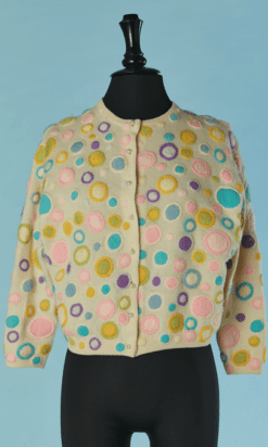 C0041-Gilet-1950-en-laine-ecru-brode-de-cercles-en-couleurs-t40-01