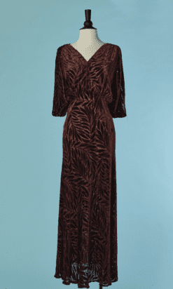 Alternative view of Robe 1930 en velours dévoré bordeaux motifs de feuillages