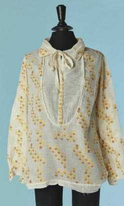 C0298-Chemisier-1920-en-lin-ecru-tisse-de-fleurs-jaunes-et-marron-t42-01