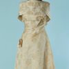 C0649-Robe-et-bolero-1950-60-ecru-broche-or-t34-01