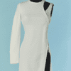 C0960-Robe-Versace-en-coton-ecru-et-blanc-asymerique-avec-une-manche-longue-t34-01