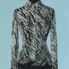 C0970-Chemisier-Versace-en-mousseline-blanche-imprime-zebre-noir-t34-01