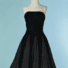 C1617-Robe-bustier-Pantagis-1950-en-velours-noir-avec-quilles-en-taffetas-t38-01
