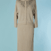 C2141-Tailleur-1940-en-laine-beige-acrylique-brode-de-perles-t36-01