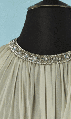 Alternative view of Robe longue 1960 en mousseline blanche avec strass