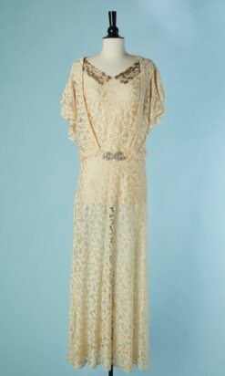 C2618-Robe-longue-1930-en-dentelle-ecrue-perlee-sur-encolure-avec-veste-assortie-t38