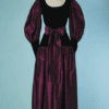 C2422-Robe-longue-du-soir-Saint-Laurent-1980-en-faille-violet-et-velours-noir-t34-01
