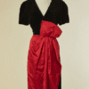 C2798-Robe-Guy-Laroche-en-velours-noir-et-ruban-de-satin-rouge-t36-01