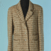 C2842-Veste-Chanel-en-tweed-beige-ecru-chine-fils-dor-t38-01