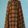 C3042-Cape-1970-en-laine-orange-et-verts-a-carreaux-T38
