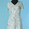 C3782-Robe-1960-en-tulle-blanc-recouverte-de-paillettes-et-perles-blanches-et-argent-t38-40-01