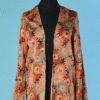 C3852-Veste-1930-en-satin-orange-imprime-fleurs-grises-ecrues-orange-T40-001