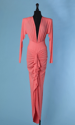 C3912-Robe-longue-Alexandre-Vauthier-en-jersey-rose-decollete-drape-hanches-t34-001