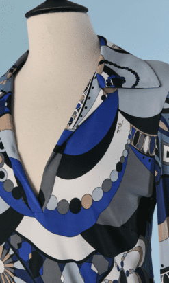 Alternative view of Tunique Emilio Pucci en soie grise imprimée