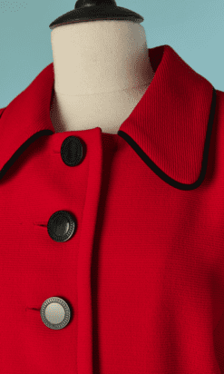 Alternative view of Tailleur Yves Saint Laurent 1990 en lainage rouge